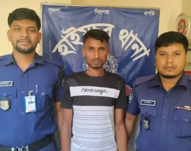 হাইমচরে ১০ পিস ইয়াবাসহ দুই মামলার ওয়ারেন্টভুক্ত আসামি গ্রেফতার