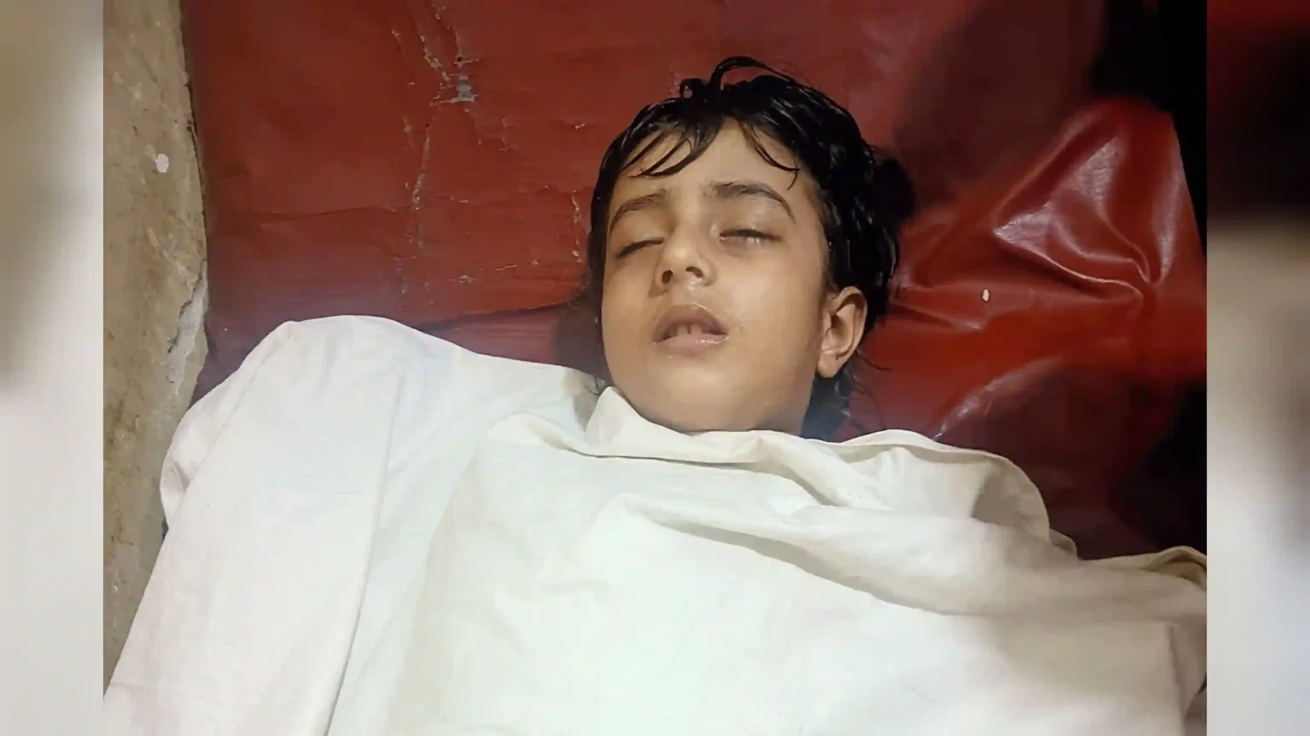 ​হাইমচরে নানার বাড়ি বেড়াতে এসে পুকুরে ডুবে শিশুর মৃত্যু