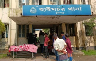হাইমচরে যৌতুকের দাবিতে গৃহবধূকে শ্বাসরোধে হত্যার অভিযোগ, আটক ৩