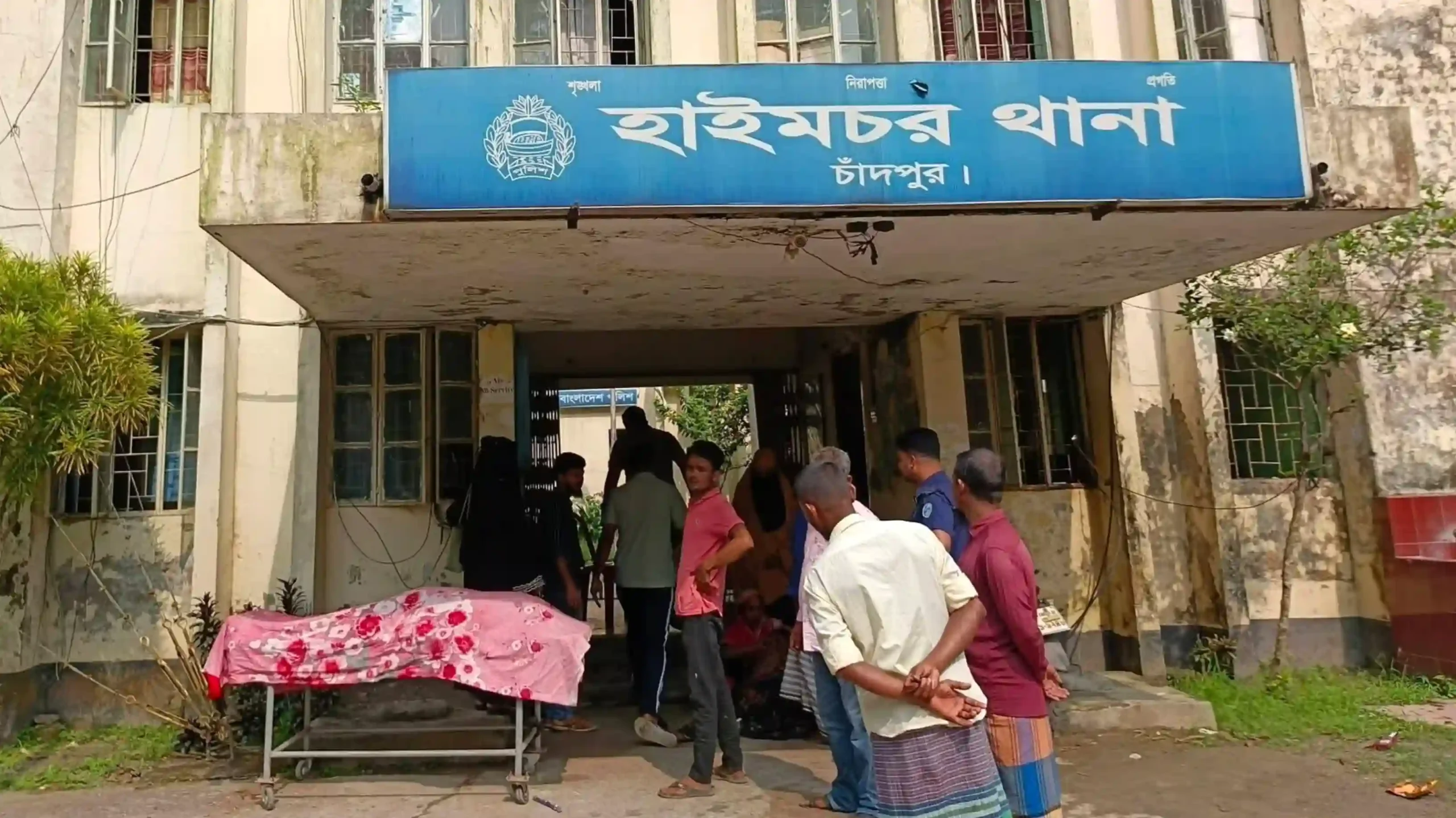 হাইমচরে যৌতুকের দাবিতে গৃহবধূকে শ্বাসরোধে হত্যার অভিযোগ, আটক ৩