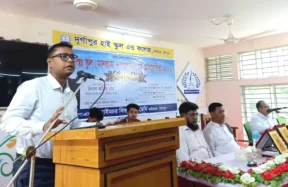 সাহিত্য বিমুখতার পেছনে তথ্য প্রযুক্তির ভূমিকা নিয়ে হাইমচরে জমজমাট বিতর্ক প্রতিযোগিতা