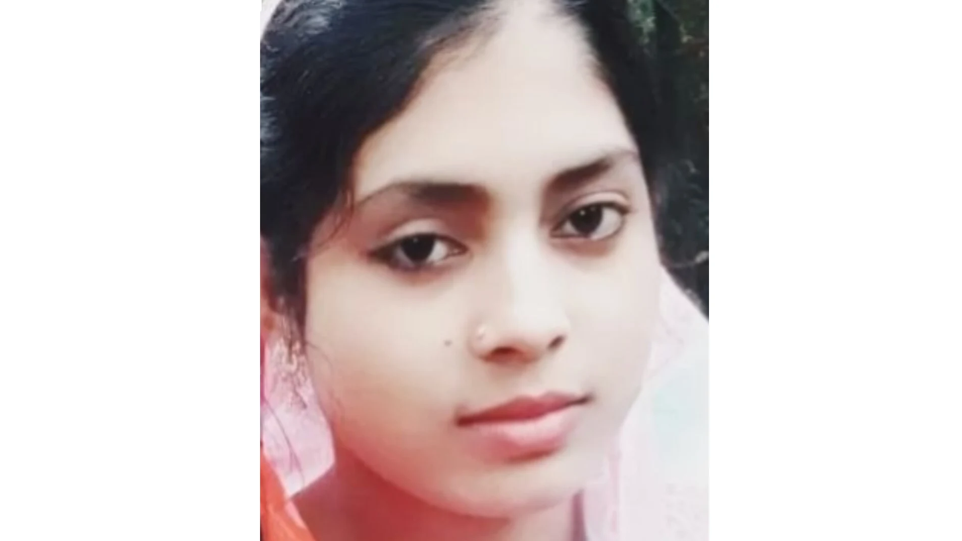 কচুয়াতে দিনে নিখোঁজ তরুণীর রাতে মিলল মরদেহ