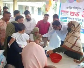 ​হাইমচরে জাতীয় ভিটামিন ‘এ’ প্লাস ক্যাম্পেইন উদ্বোধন: ১৪৪ কেন্দ্রে টিকাদান