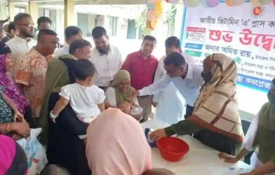​হাইমচরে জাতীয় ভিটামিন ‘এ’ প্লাস ক্যাম্পেইন উদ্বোধন: ১৪৪ কেন্দ্রে টিকাদান