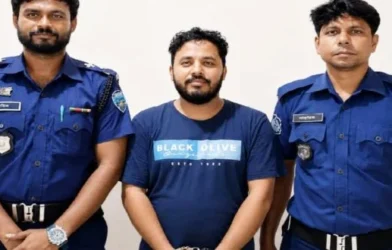 মতলবে বৃদ্ধকে পিটিয়ে হত্যার প্রধান আসামি সুমন ঢাকায় গ্রেপ্তার