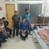 অসুস্থ সাংবাদিক রুহুল আমিনকে দেখতে হাসপাতালে সাবেক এমপি লায়নক হারুন