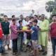 যুবসমাজকে মাদক ও কিশোর গ্যাং থেকে দূরে রাখতে হাইমচরে ফুটবল বিতরণ