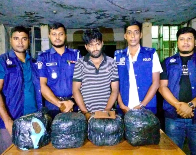 হাইমচরে ২০ কেজি গাঁজাসহ আটক ১, প্রাইভেটকার জব্দ