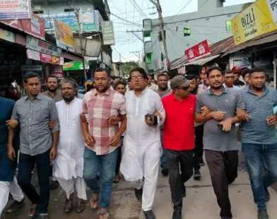 দেশে নৈরাজ্যের প্রতিবাদে হাইমচরে যুবদলের বিক্ষোভ মিছিল