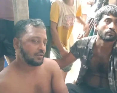 হাইমচরে ইজি বাইক চুরির সময় হাতেনাতে আটক ২, পুলিশে সোপর্দ
